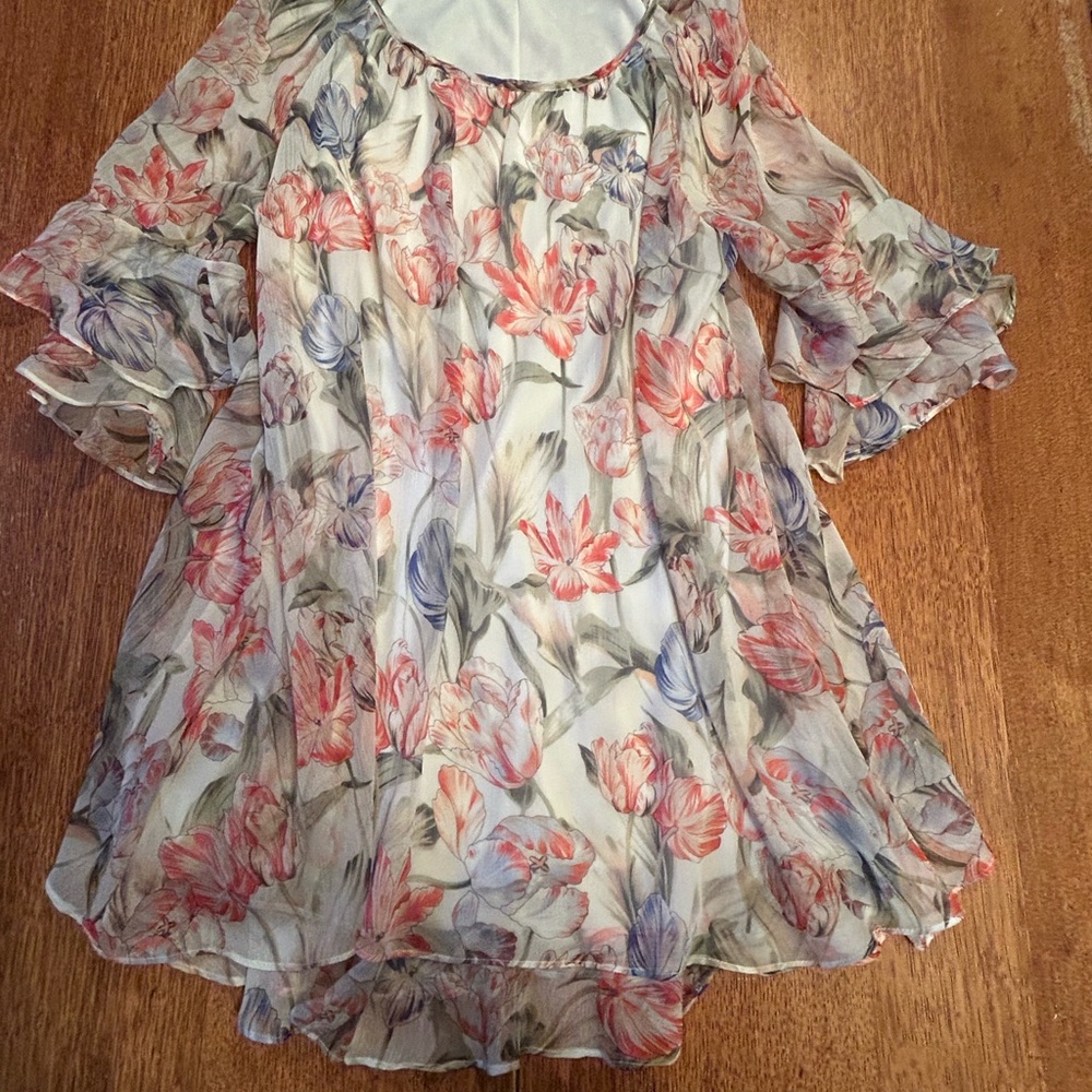 Love Riche Floral Patterned Blouse - Picture 2 of 6